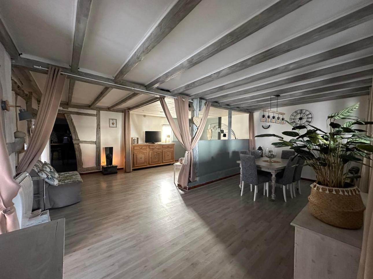 Gite Au Giessen - Loft Biesheim Eksteriør billede